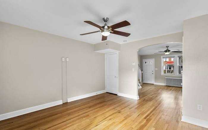 1315 W 37th St - Photo 6 of 21