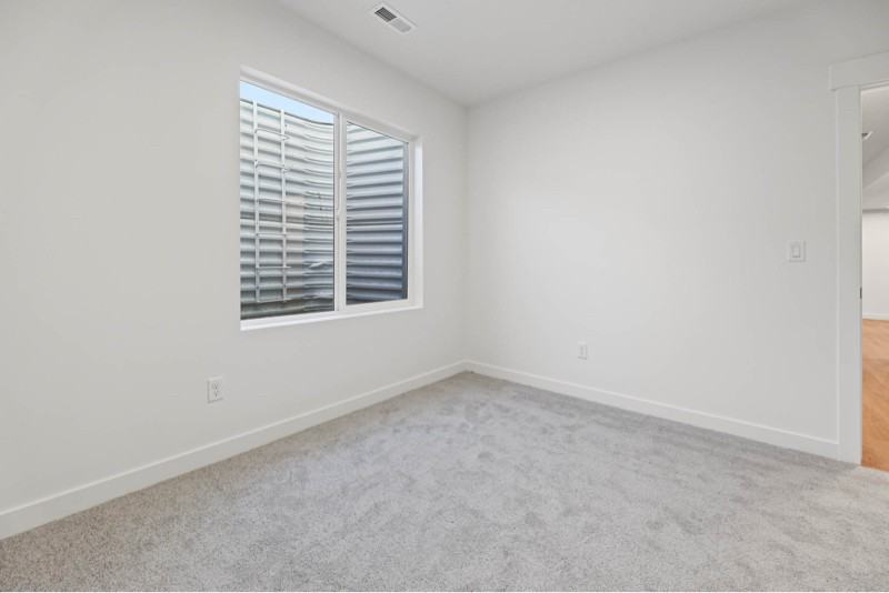 3511 Es - Photo 7 of 20