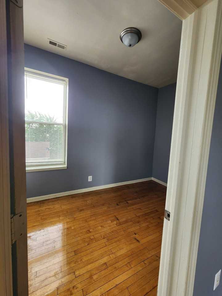 1650 S Saint Louis Ave #3R - Photo 5 of 19