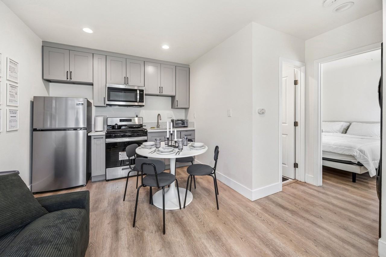 10041 Crosby Ave - Photo 6 of 19