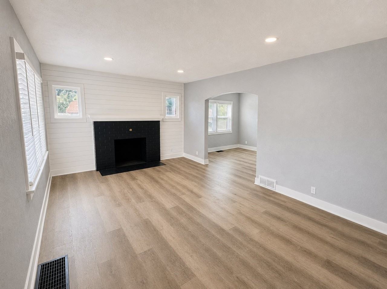 2374 Shasta Way - Photo 3 of 20