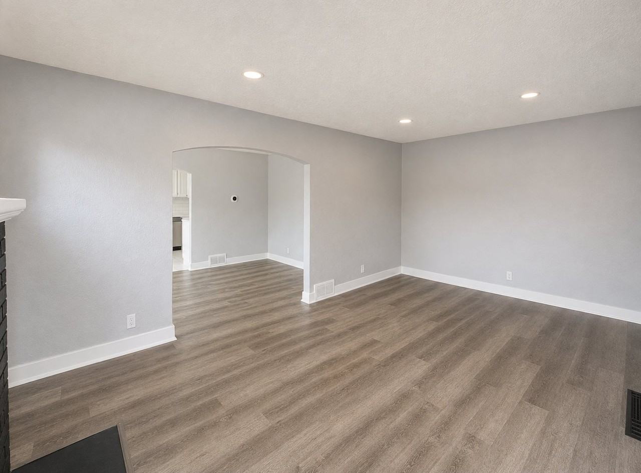 2374 Shasta Way - Photo 4 of 20