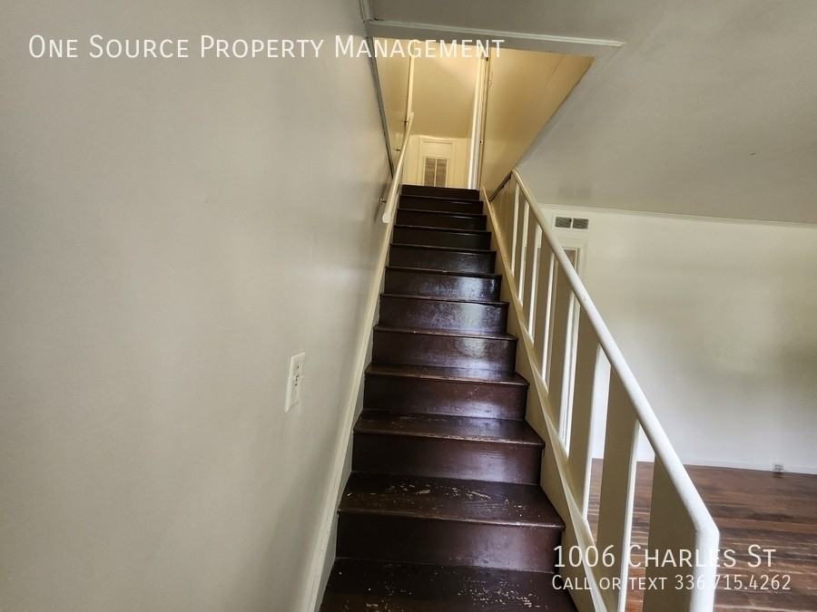 1006 Charles St - Photo 6 of 13