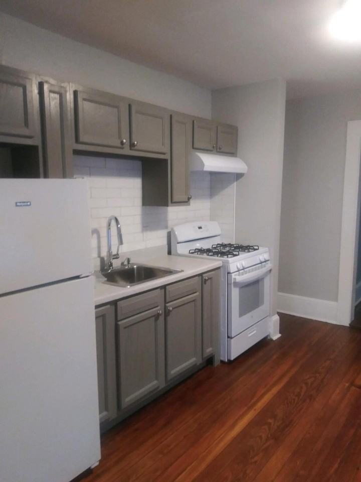 1440 Fulton St. East Point #B - Photo 6 of 8