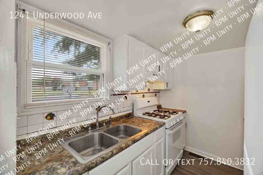 1241 Underwood Ave - Photo 3 of 29