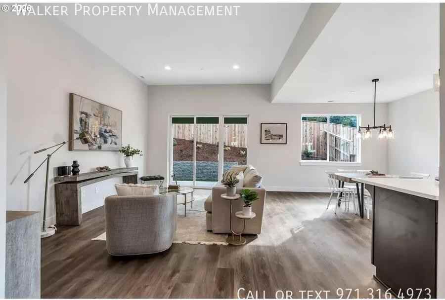 996 E Rork Ct - Photo 4 of 24