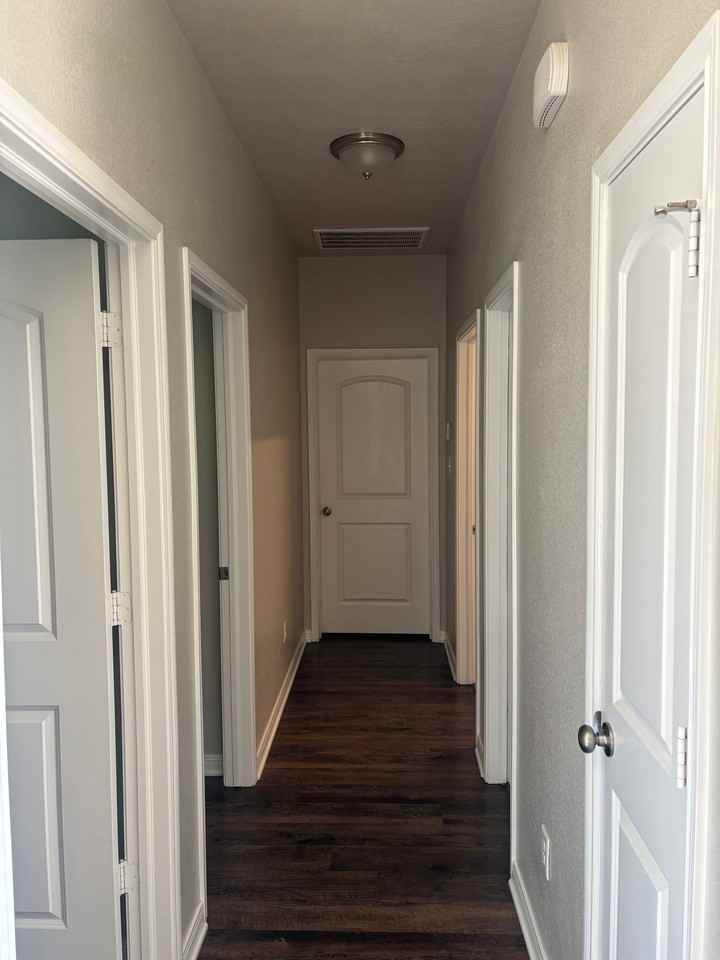 17349 Cedar Rock Ct #B - Photo 5 of 11