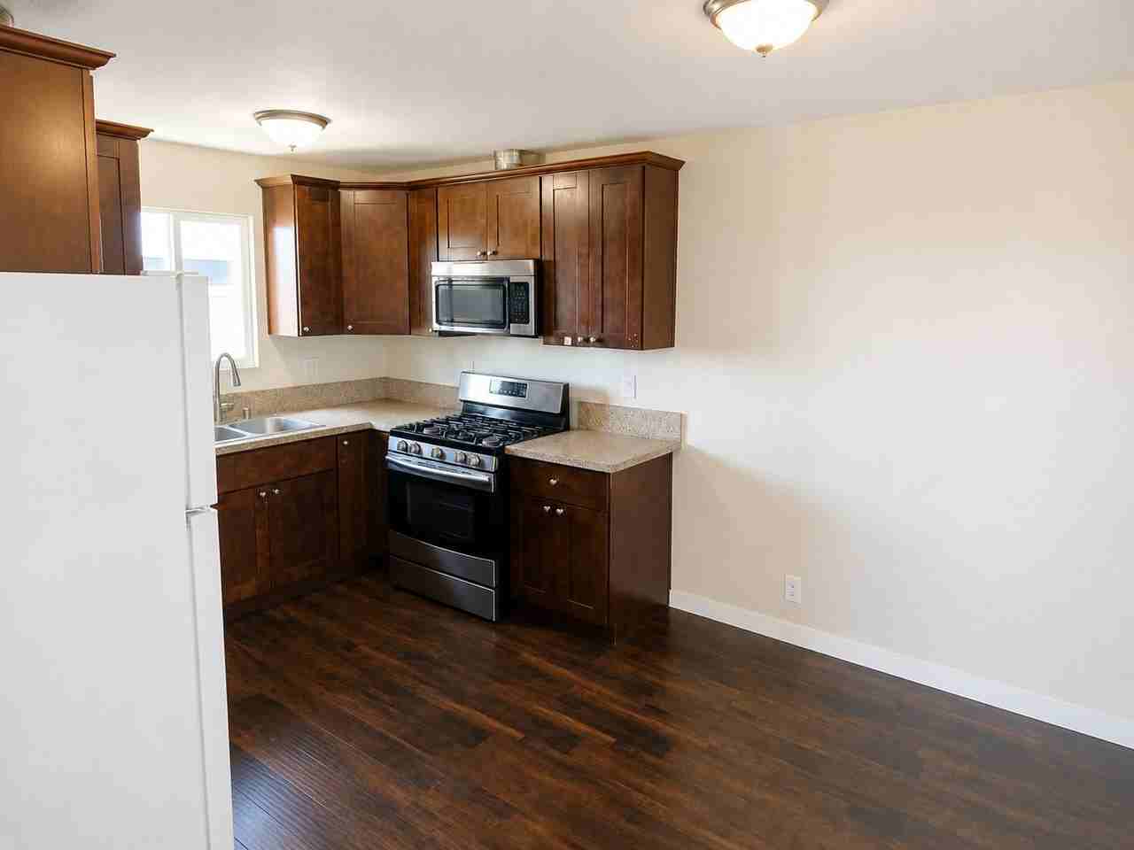 3517 J St #3523 - Photo 5 of 10
