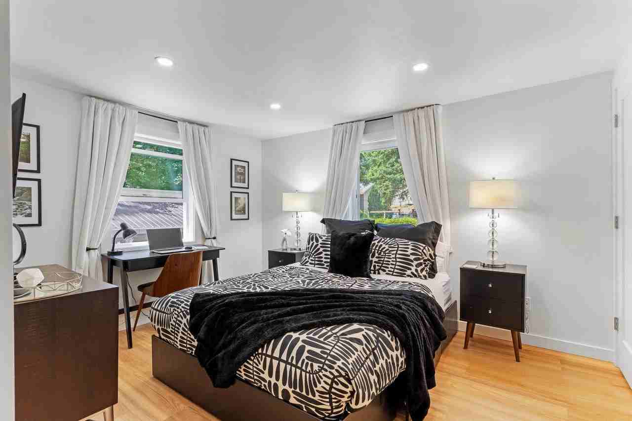 10411 17th Ave Ne #A - Photo 2 of 17