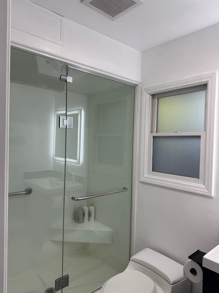 16804 Bridgeport St - Photo 5 of 10