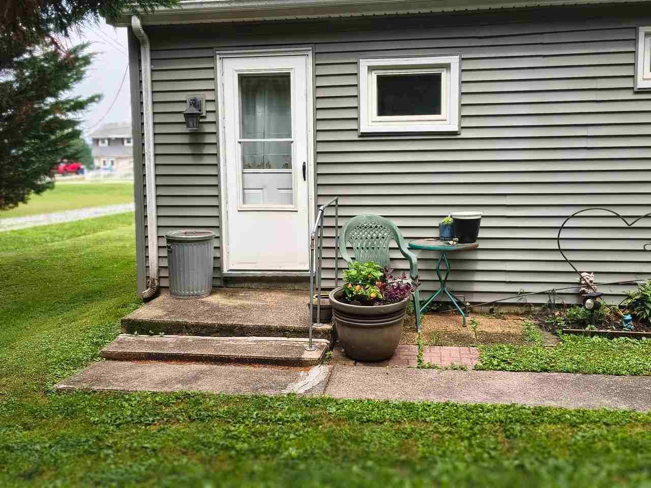 2931 Westwind Ln - Photo 3 of 11