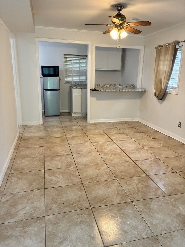 6433 Valley Brook Dr - Photo 2 of 10