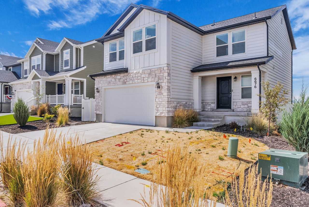 6676 W Ipswitch Way - Photo 2 of 20