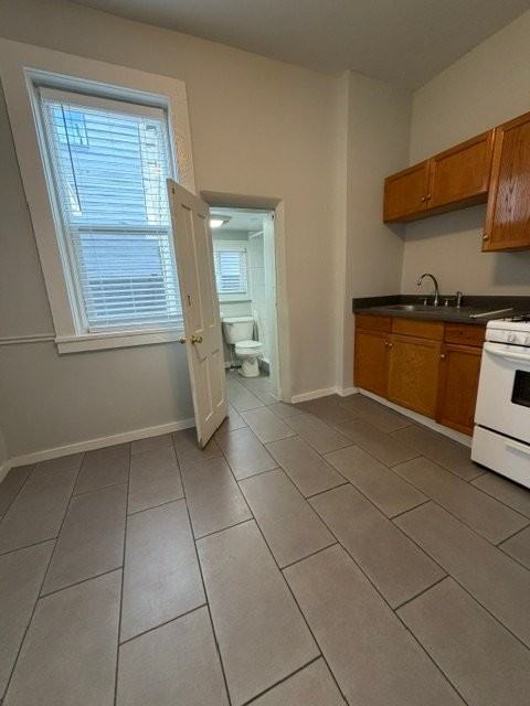 483 E 1st Ave #6 - Photo 4 of 13