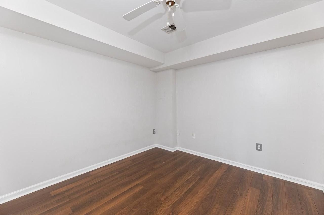 3343 Cape May Ct - Photo 4 of 10