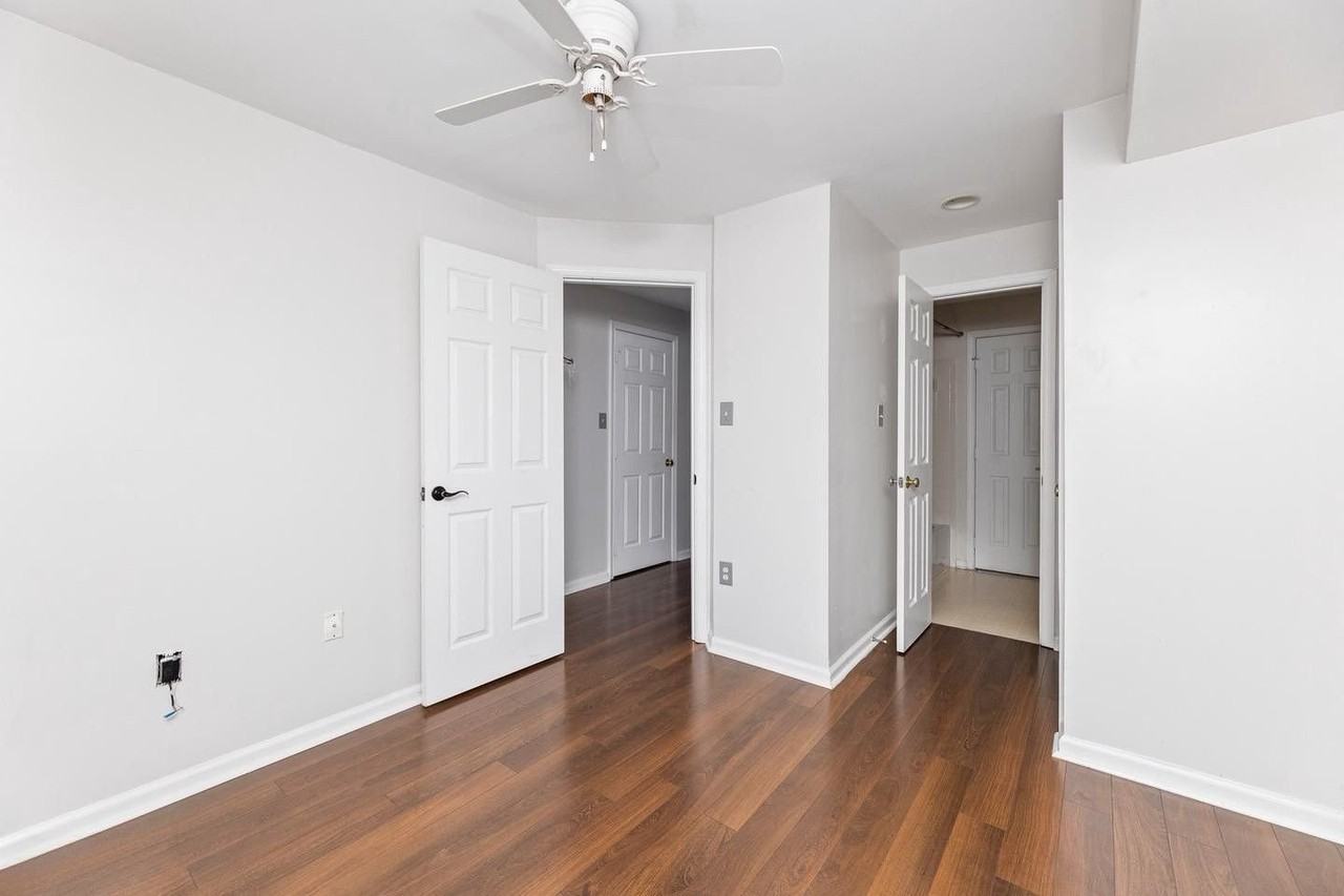 3343 Cape May Ct - Photo 5 of 10