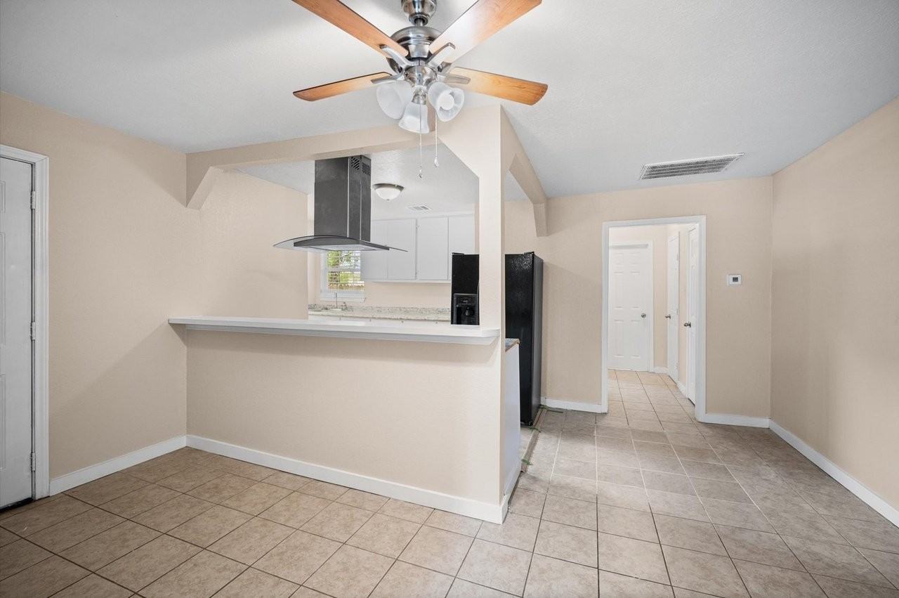 623 S 1st St #A - Photo 4 of 17