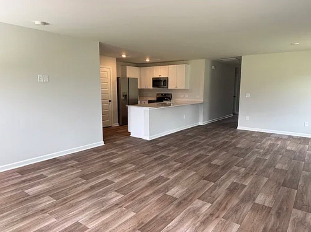 6429 Swainson St Sw - Photo 7 of 20