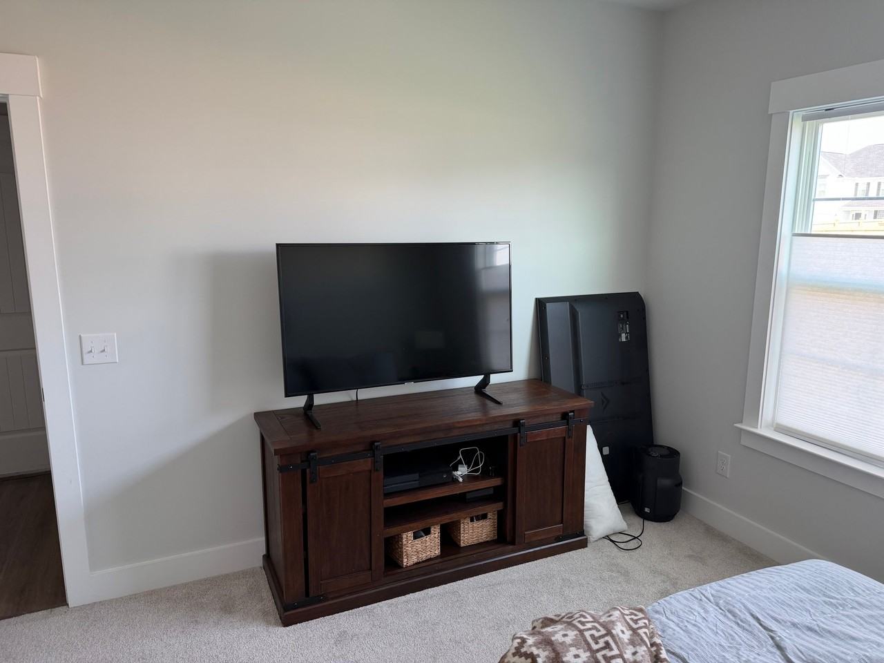 107 Crosscut Ln - Photo 2 of 13