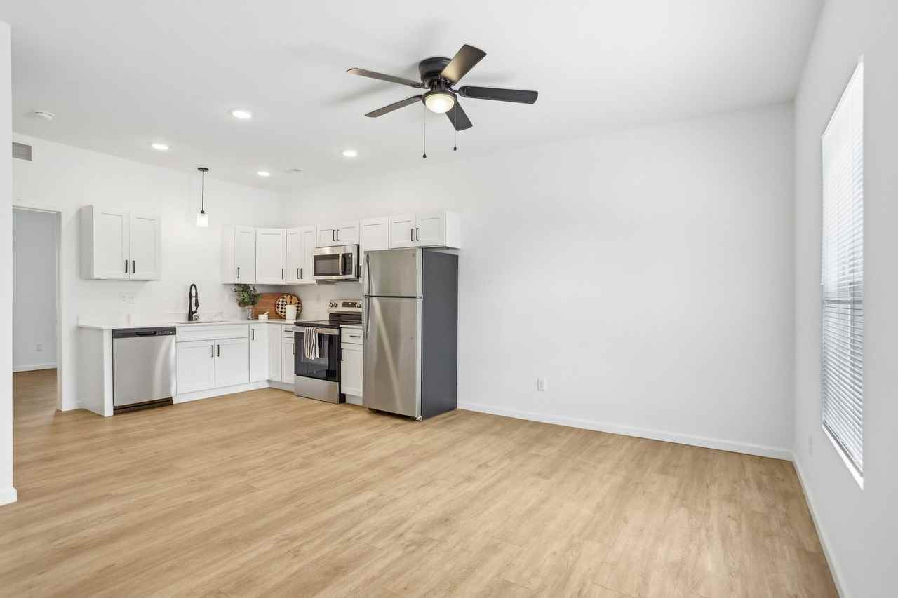 152 Rose Ann Avenue #152 - Photo 4 of 17