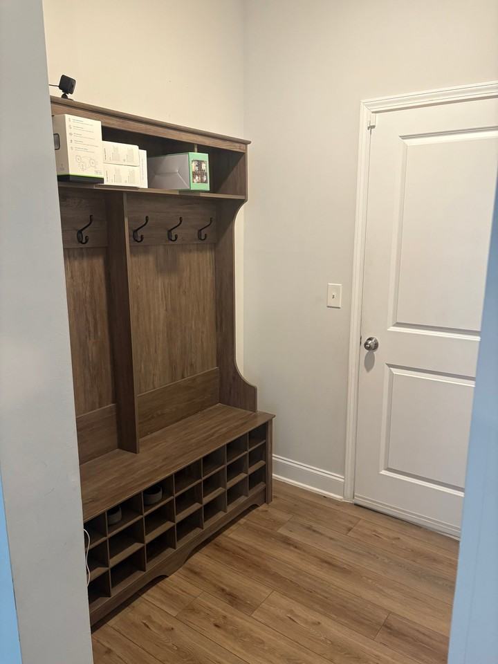 3477 Spruce Way Sw - Photo 6 of 16