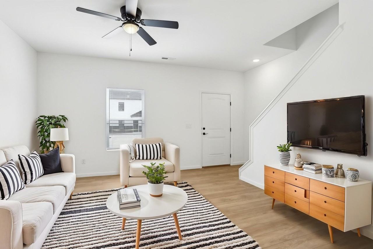 138 Rose Ann Avenue #138 - Photo 5 of 17