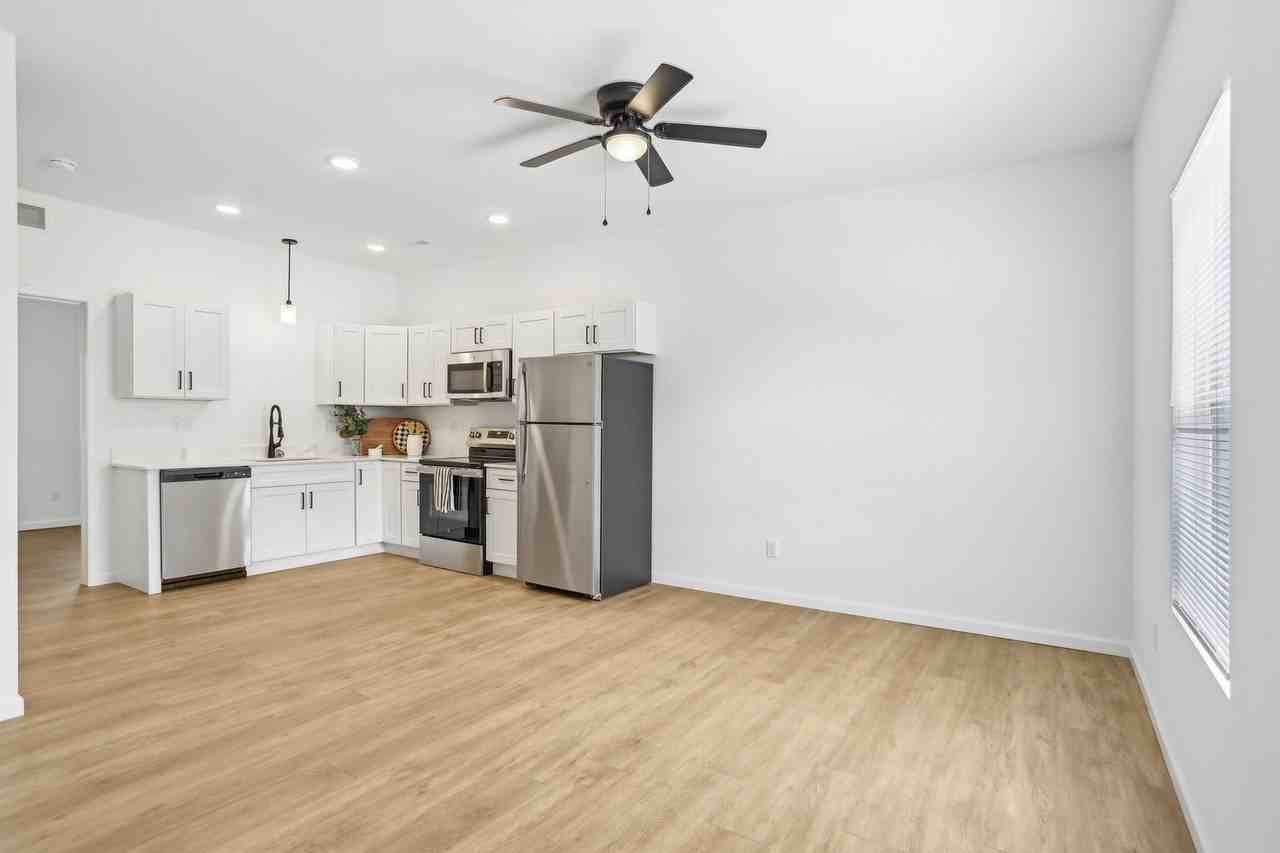 148 Rose Ann Avenue #148 - Photo 4 of 17