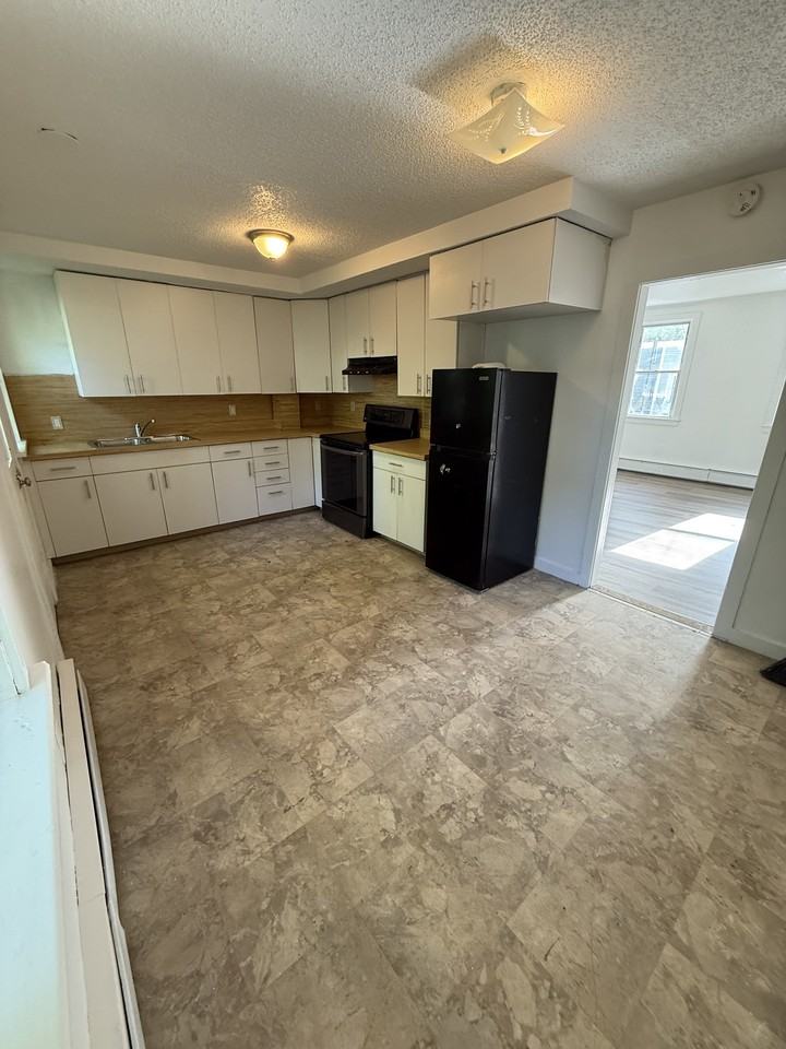 58 Spring St #60 - Photo 3 of 14