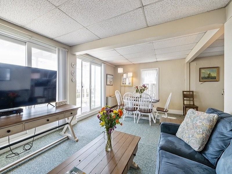 281 Beach Ave #2 - Photo 4 of 10