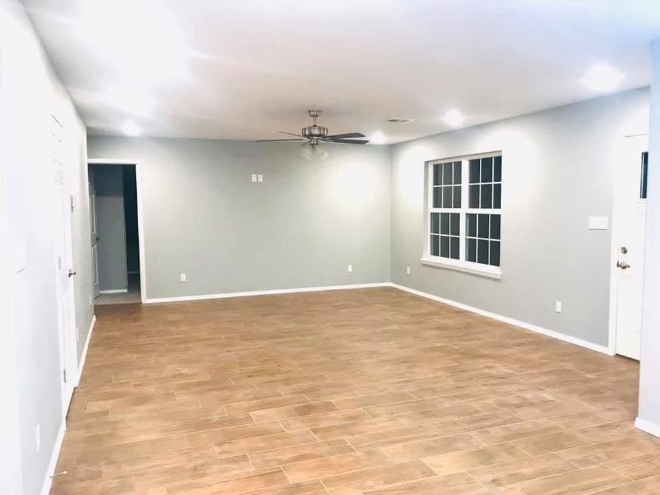 611 W Eppler Rd - Photo 3 of 3