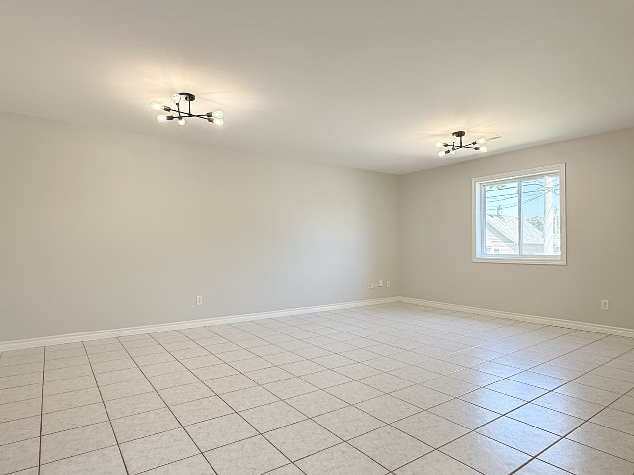 2397 Pillette Rd - Photo 4 of 17