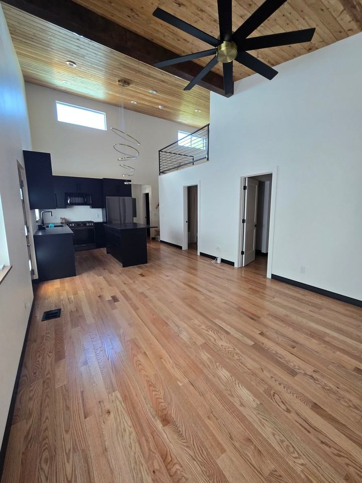 1130 N Taffeta Dr #2 - Photo 3 of 16