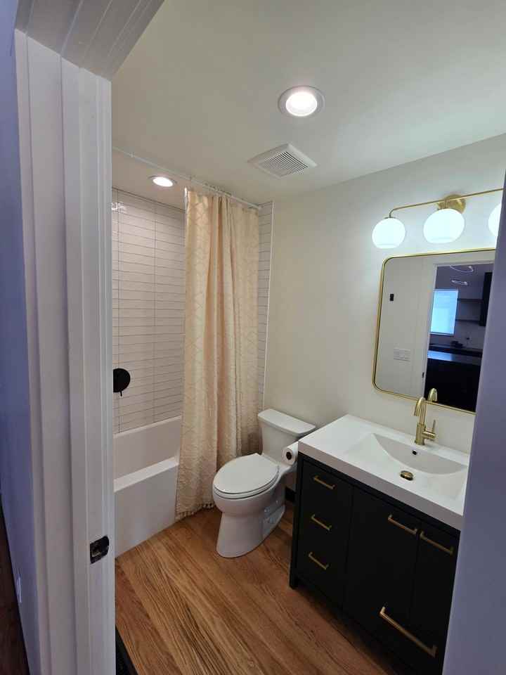 1130 N Taffeta Dr #2 - Photo 5 of 16