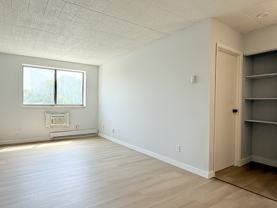 3503 Sandwich St #303 - Photo 1 of 1