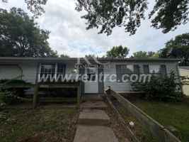 featured image of 910 Timberline Dr