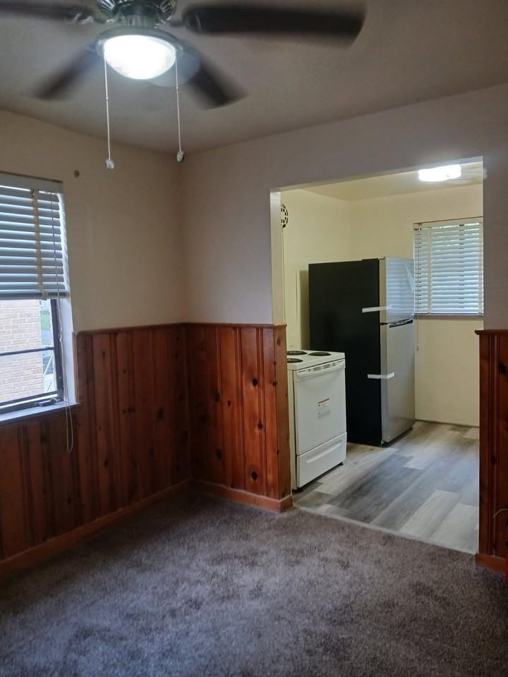 5720 Hamilton Ave - Photo 4 of 10