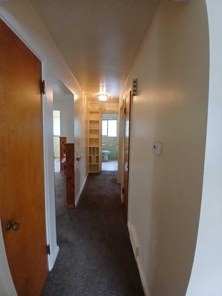 5720 Hamilton Ave - Photo 7 of 10
