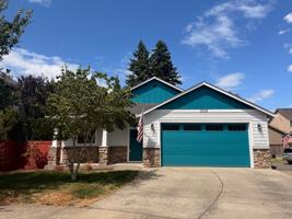 featured image of 2626 Ne Hawthorne Cir