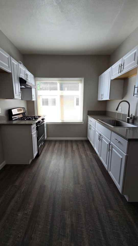 1140 E Elk Ave #7 - Photo 2 of 11