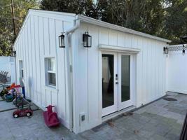 featured image of 4226 Stern Ave #1