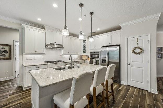 109 Oyster Bay Way - Photo 3 of 20