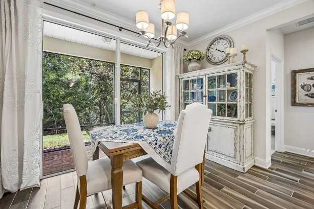 109 Oyster Bay Way - Photo 4 of 20