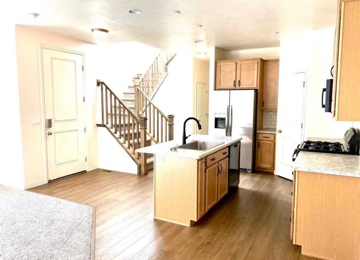 15088 S Wild Horse Way - Photo 3 of 8
