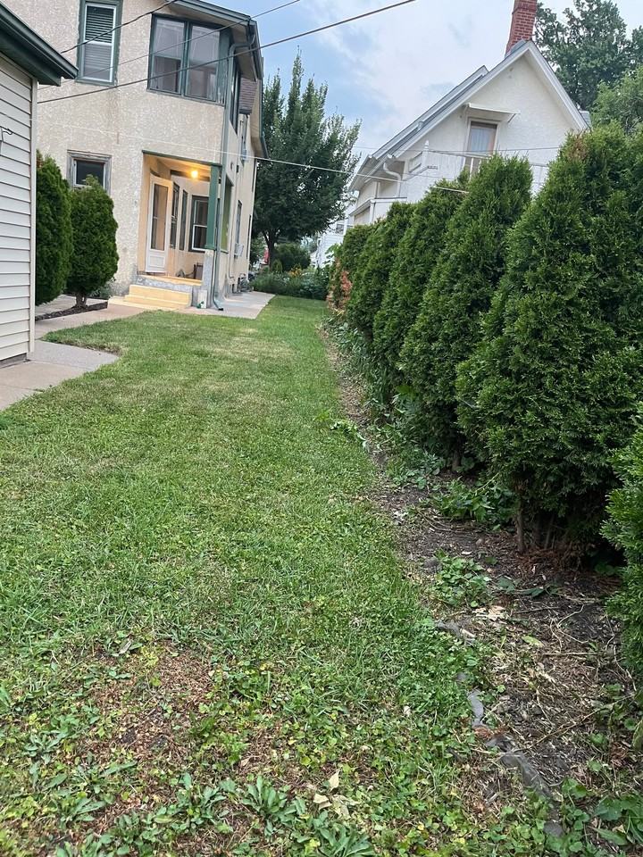646 Madison St Ne #1 - Photo 3 of 3