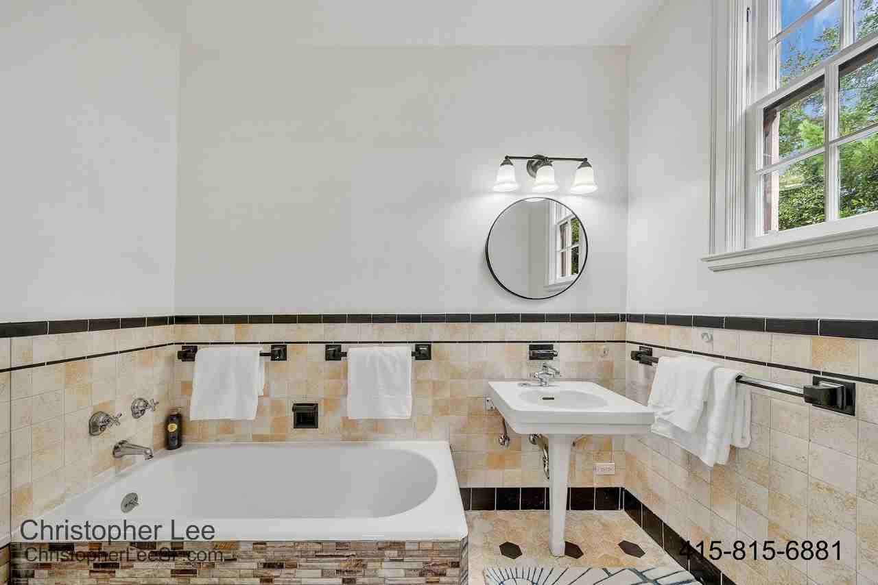 212 Eaton Rd #22 - Photo 7 of 10