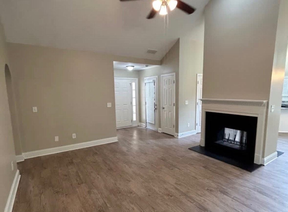 1156 E Fayetteville Rd - Photo 4 of 7