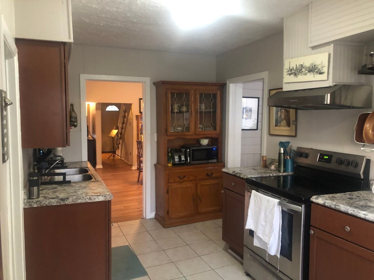 365 Edmund Ave - Photo 5 of 15