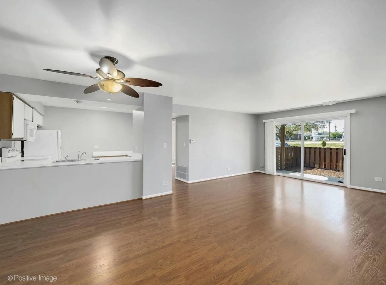 1906 Plum Grove Rd - Photo 6 of 14