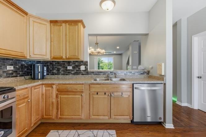 2378 Oakfield Ct - Photo 6 of 13