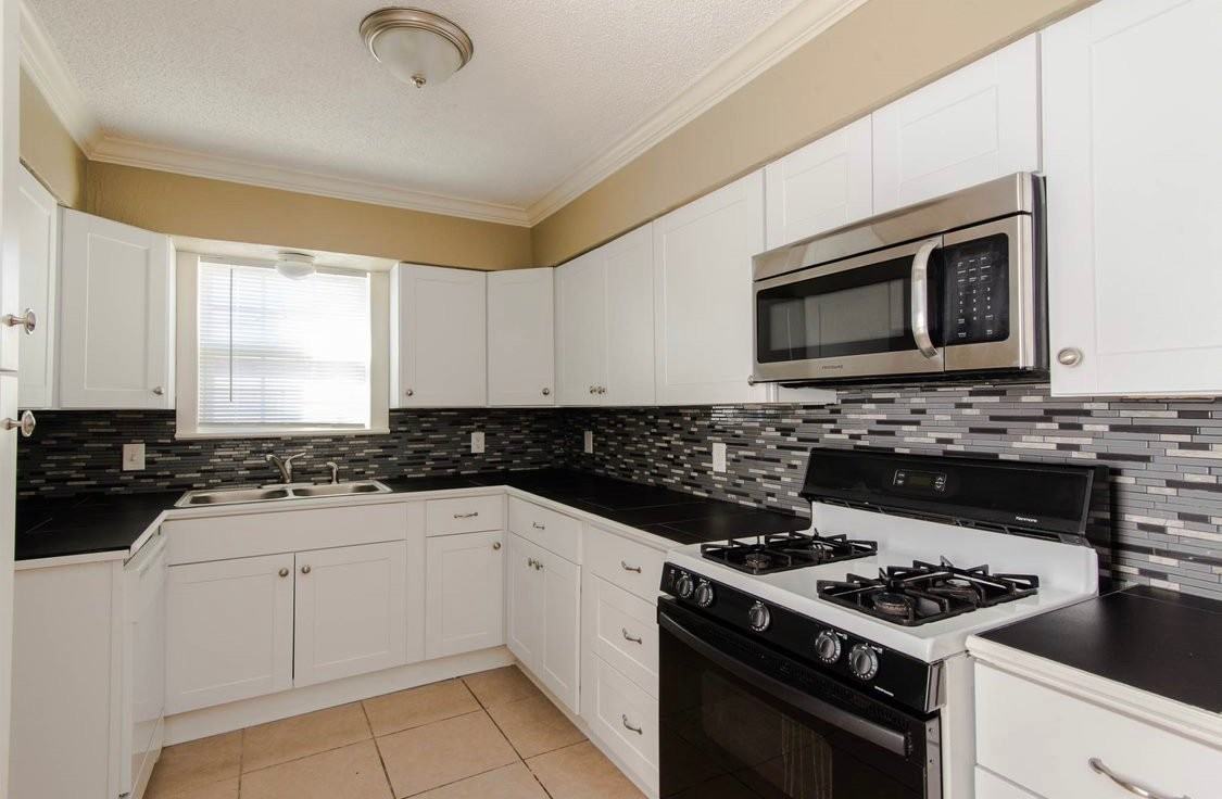 830 E Linda Dr - Photo 2 of 20